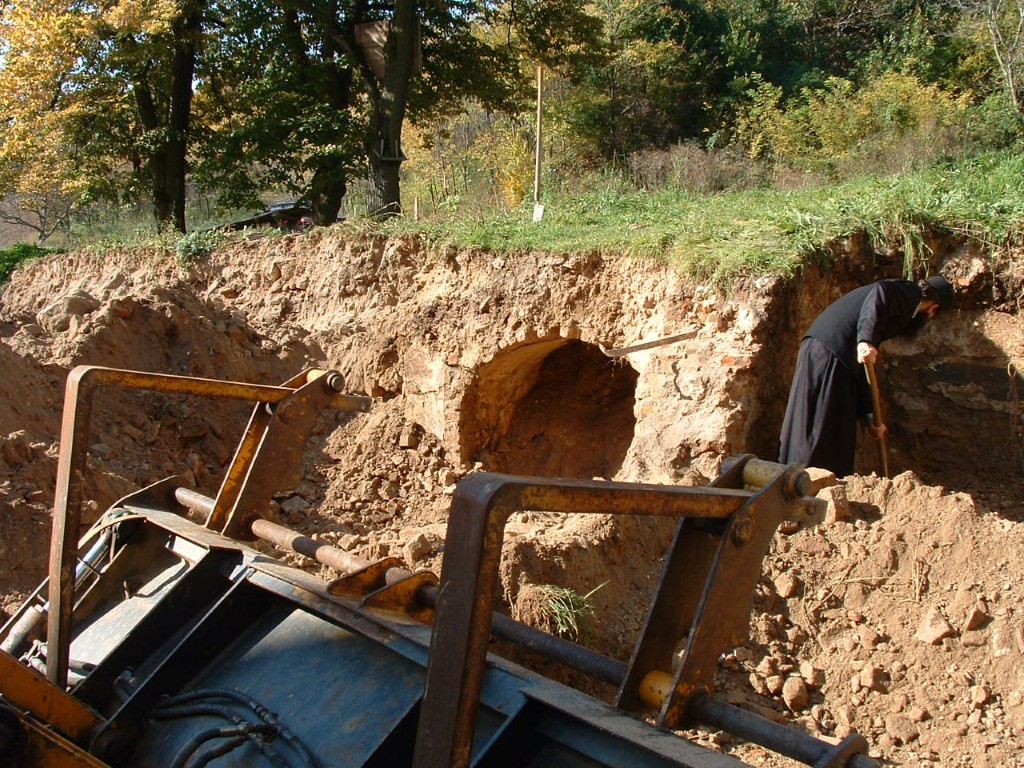 Фотографија из галерије Манастира Кувеждин, 2005 (8)